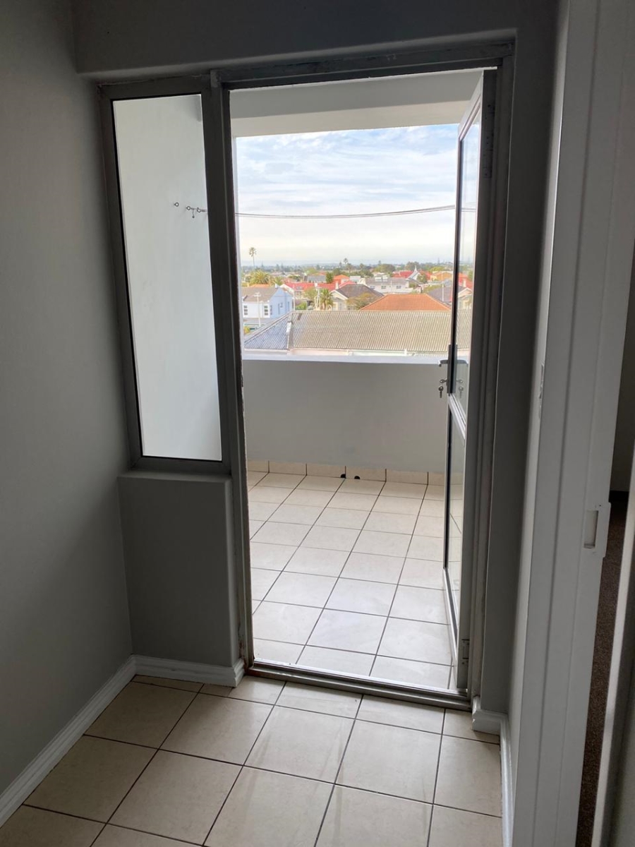  Bedroom Property for Sale in Wynberg Western Cape